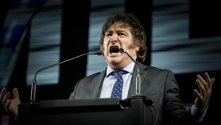 Milei encabezó acto por Malvinas y convocó a una reconciliación social con las Fuerzas Armadas