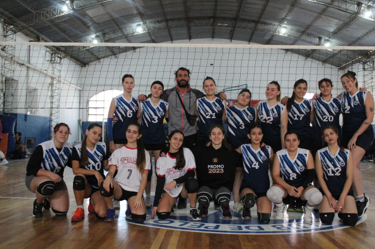 La primera división del vóley femenino del club de Pelota cosechó su primera victoria en Chascomús