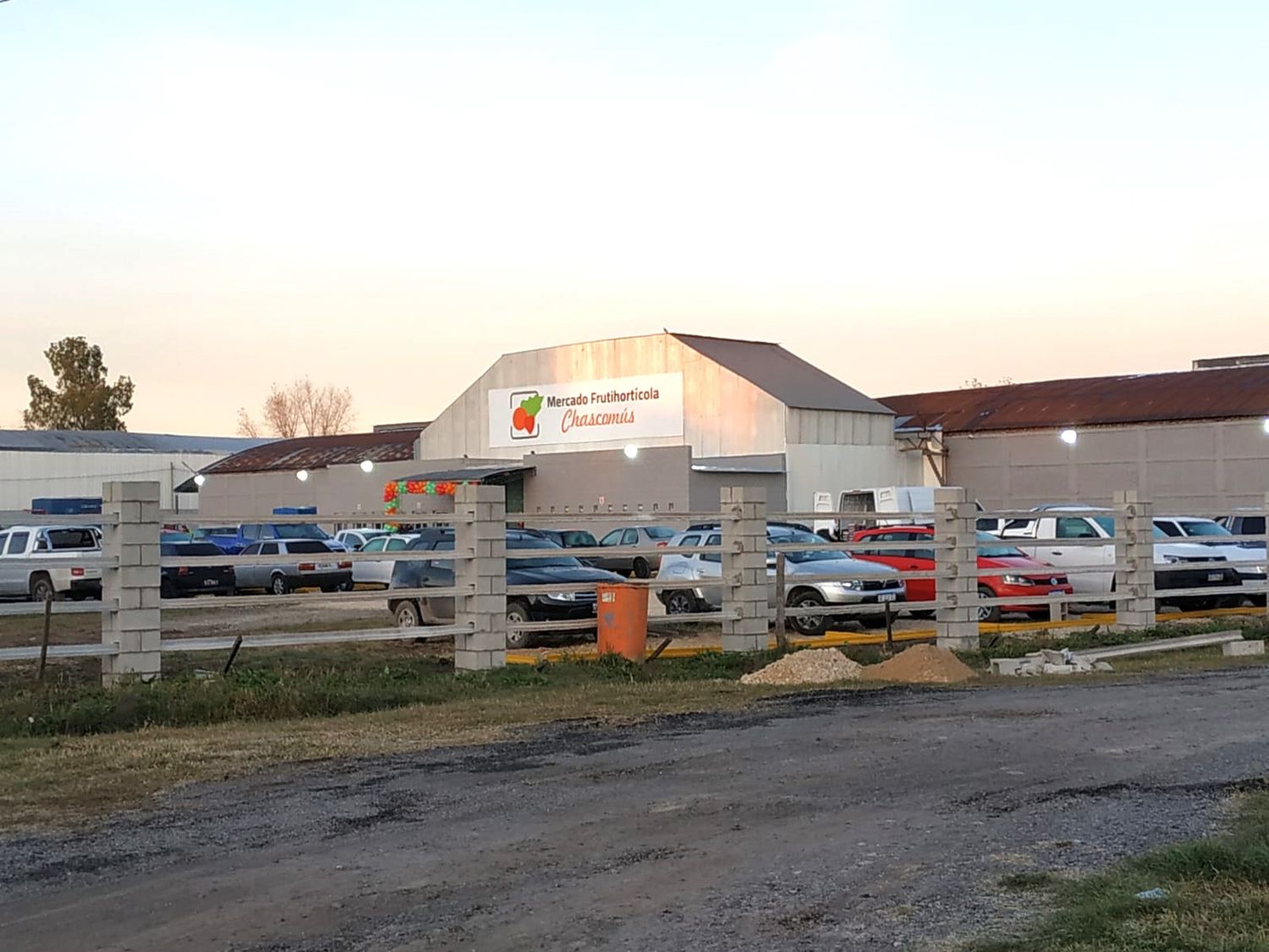 Comenzó a funcionar este lunes el Mercado Mayorista Frutihortícola Chascomús