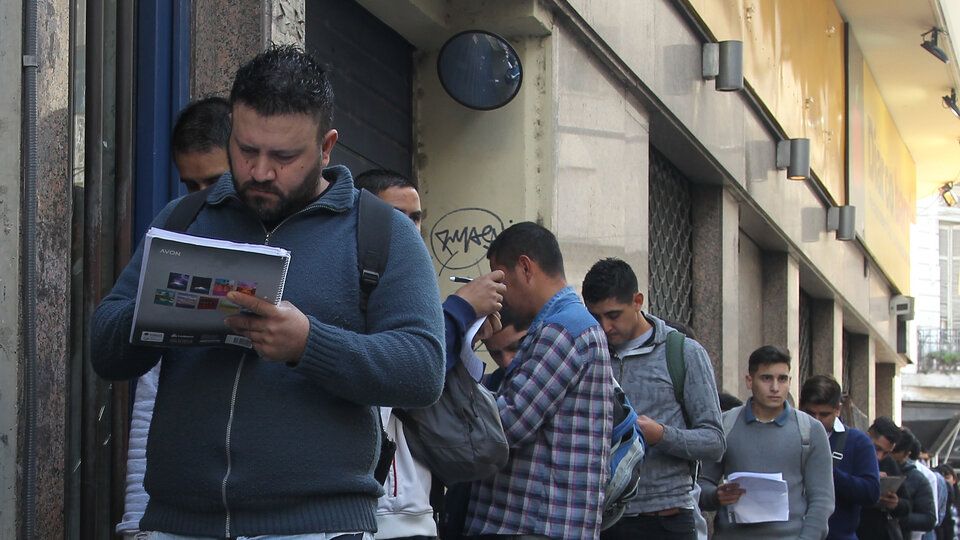 Estiman que entre diciembre y marzo se perdieron más de 100.000 empleos privados y públicos