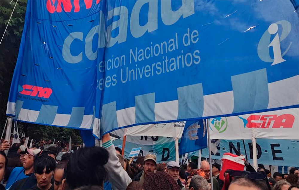 Gremios universitarios definieron paro de 48 horas para la semana que viene