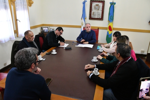 Convenio de colaboración entre la municipalidad de Chascomús y UDOCBA