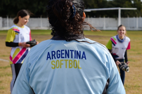 Diez jugadoras chascomunenses seleccionadas para participar en la Copa Generación de Softbol U15