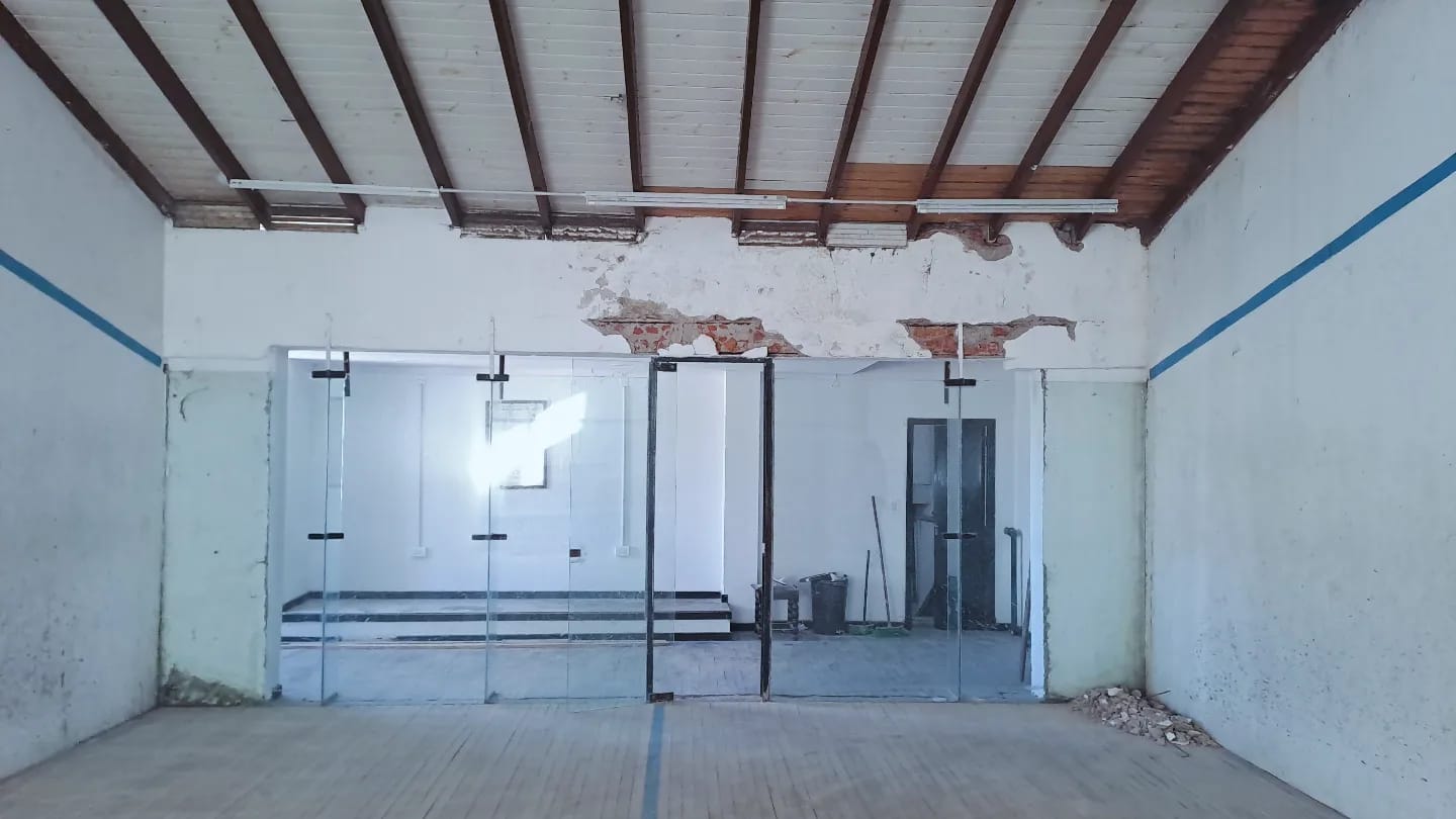 Comenzaron las obras en la cancha de squash del club de Pelota que será reinaugurada con un desafío de elite