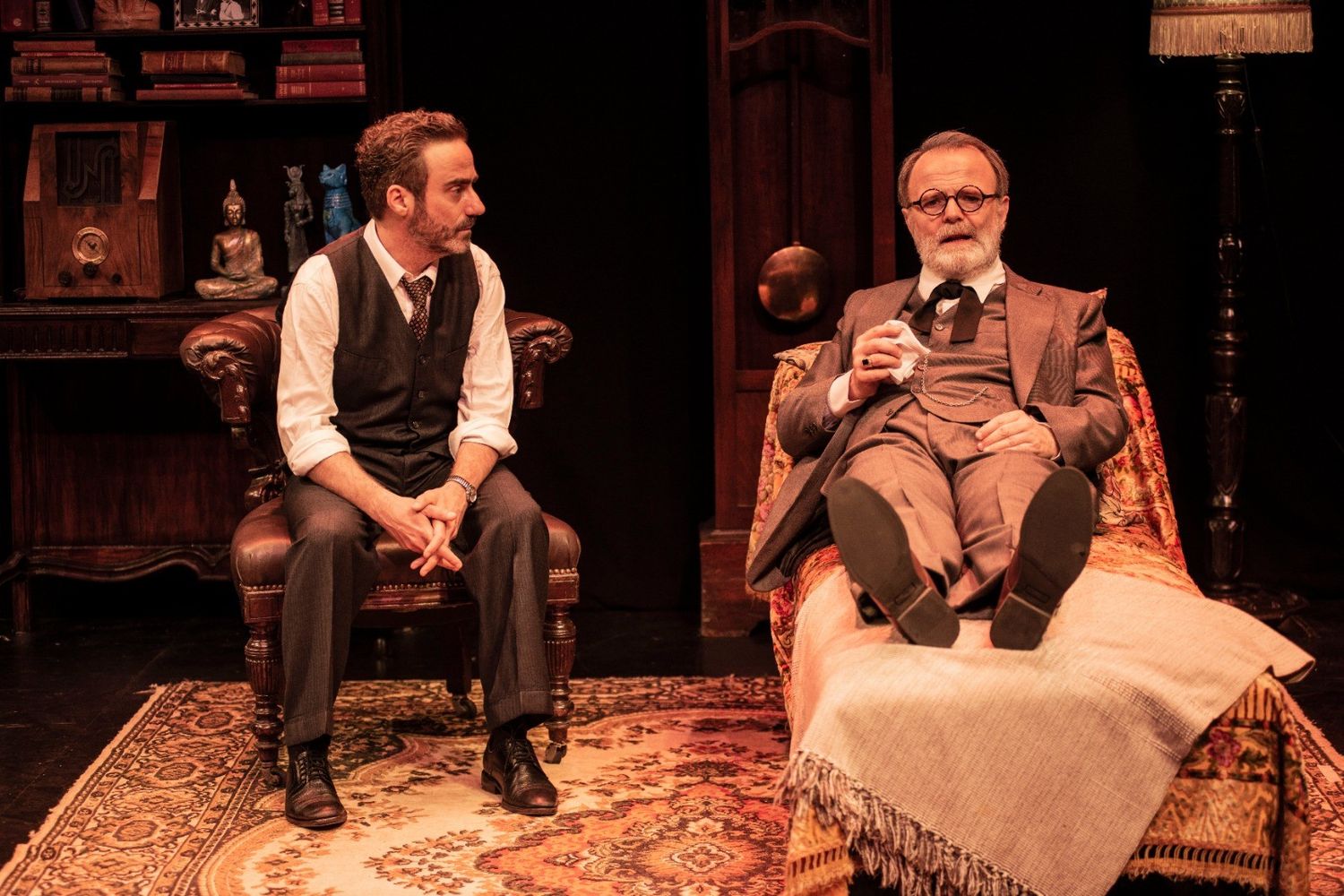 Éxito y atractivo cultural en el Brazzola: Llega “La última sesión de Freud” a Chascomús