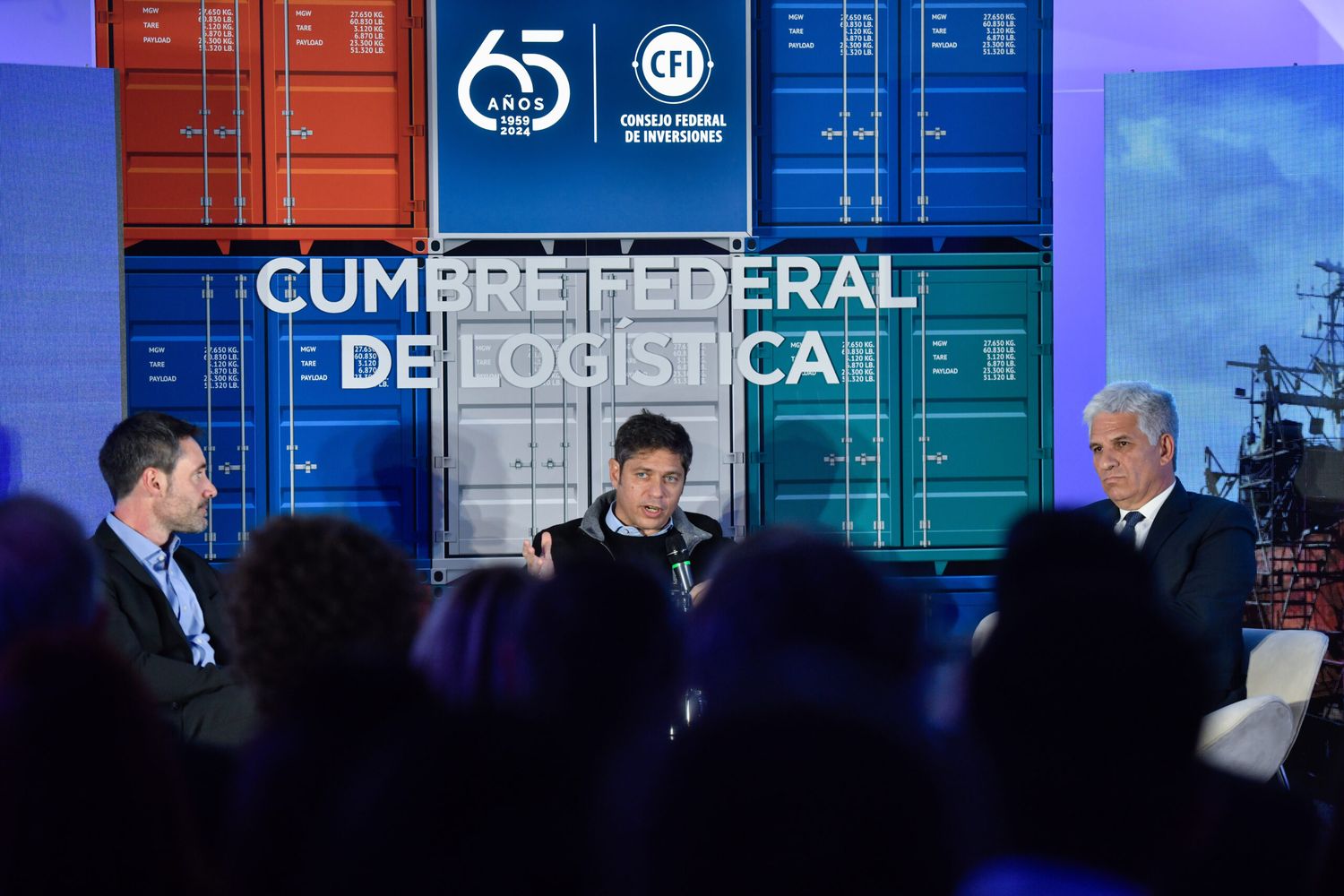 Kicillof sostuvo que las provincias están “profundizando la cooperación” ante la ausencia de Nación