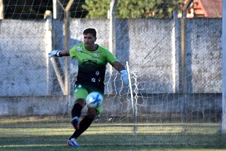 Gastón Sessa regresa al fútbol en Chascomús para jugar junto a su hijo Valentino