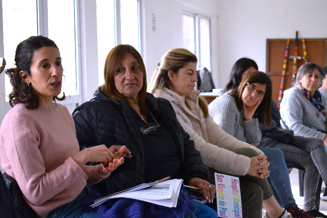 Coordinación de acciones para prevenir el dengue en el CIC del barrio 30 de Mayo