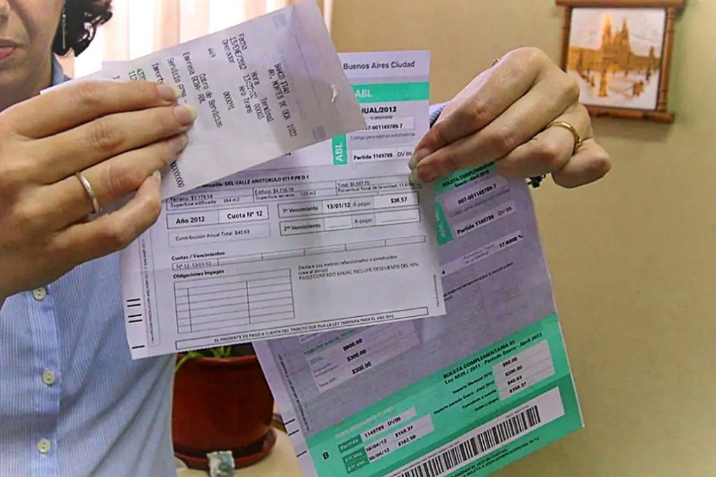 Nación prohibiría cobrar tasas municipales con facturas de otros servicios