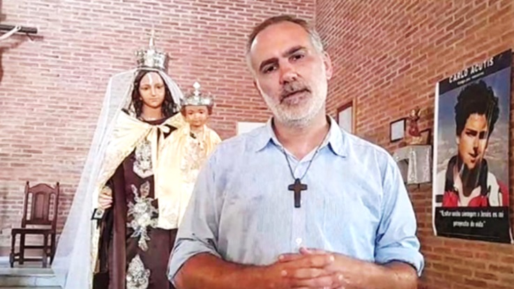 Monseñor Liébana detalla los motivos y actividades que realiza en Roma