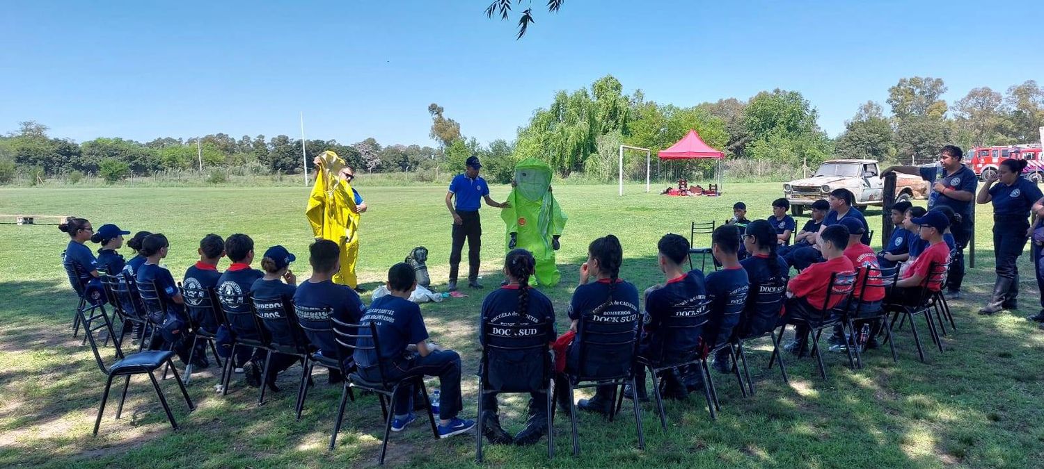Chascomús participó en una capacitación para cadetes bomberos en Las Heras