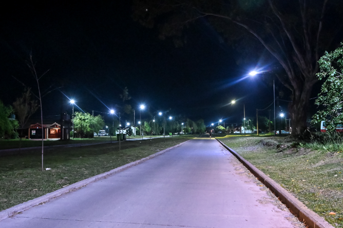 Renovación del alumbrado público en el barrio Los Sauces y el Casco Histórico