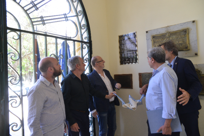 Acto homenaje a Ambrosio Cramer y descubrimiento de placa