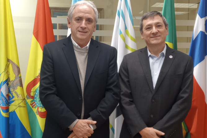 Javier Gastón se reunió con el secretario general adjunto de la OEI