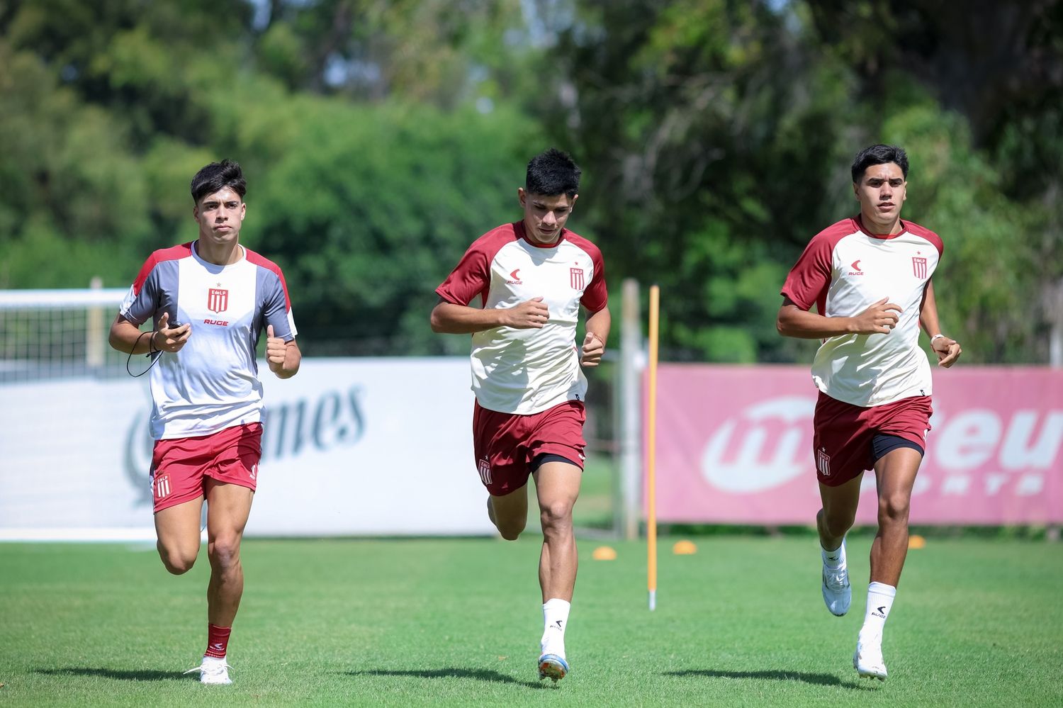 Joaquín Tobio Burgos, presente en el inicio de la pretemporada de Estudiantes de La Plata