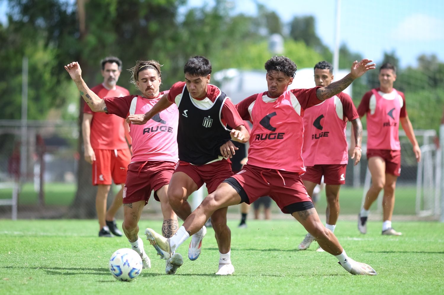 Joaquín Tobio Burgos: El silencioso protagonista de Estudiantes en el inicio del Torneo Apertura