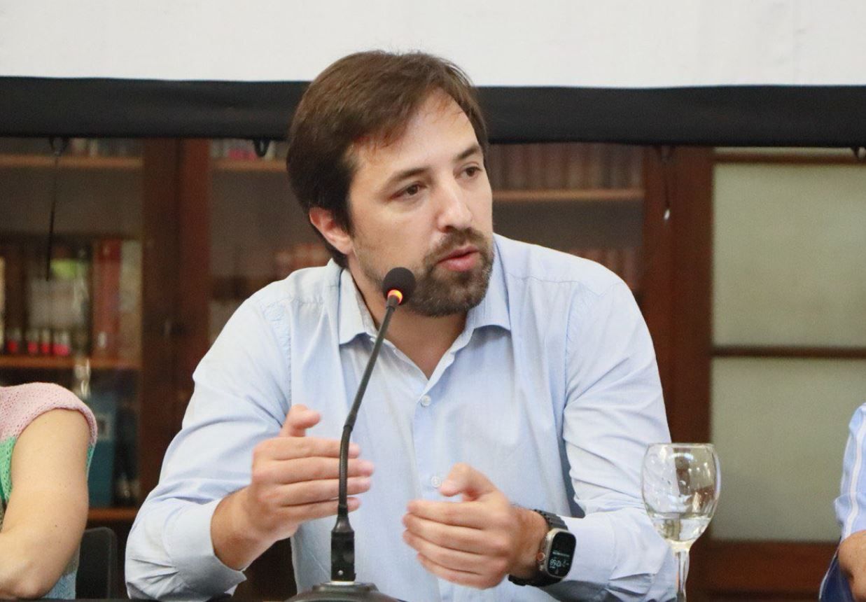 Kreplak criticó el cierre de importantes áreas del sistema de salud nacional: “Uno piensa qué pasa si hay una pandemia”