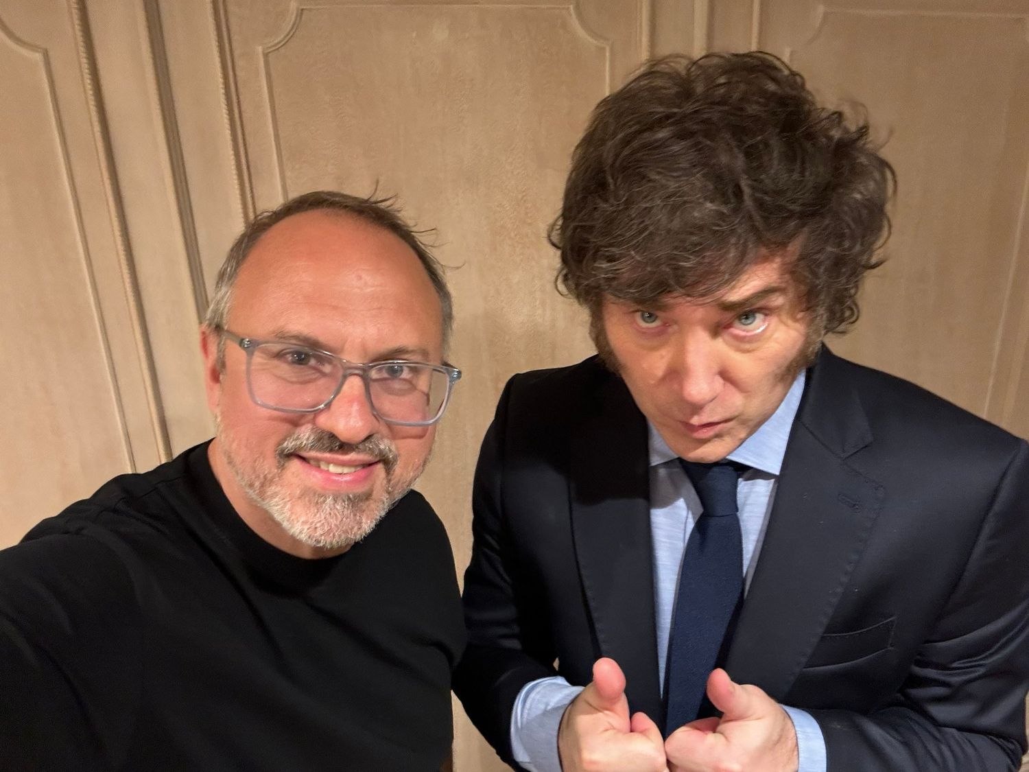 Valenzuela y Egüen son los primeros intendentes bonaerenses en pasarse a La Libertad Avanza