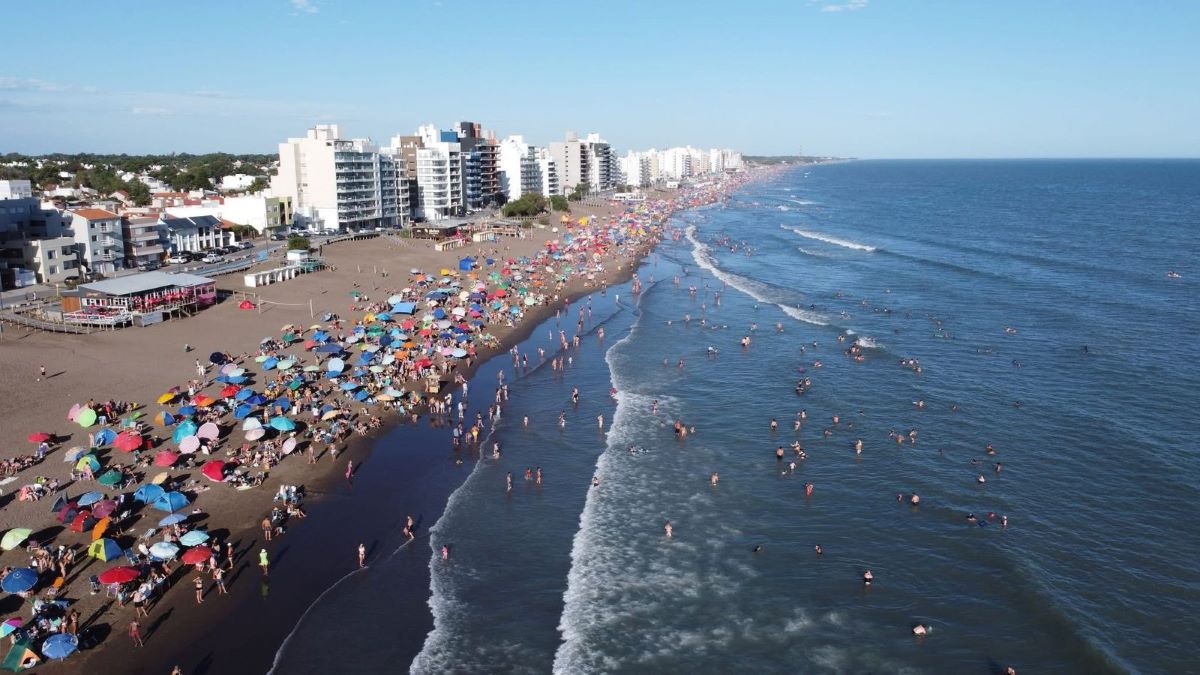 Verano 2025: Monte Hermoso cerró enero con mayor ocupación que el año pasado