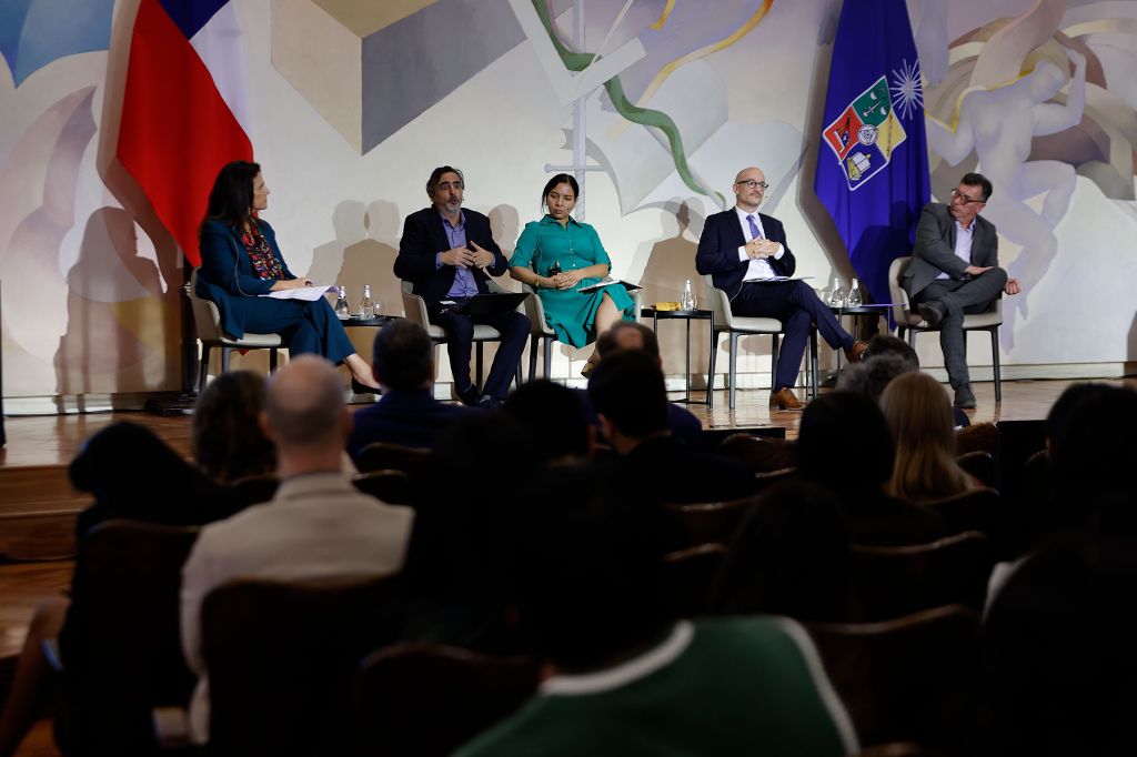 El chascomunense Jorge Cuello participó del lanzamiento del Programa Sur en la Universidad de Chile