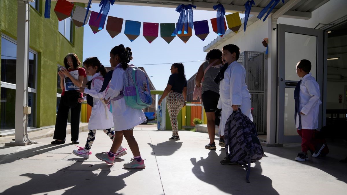 Comienzan las clases en la provincia: advertencia del Gobierno a gremio disidente que llamó al paro