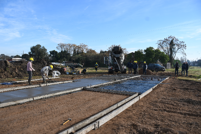 Hormigonado del Playón Urbano en la Vieja Estación