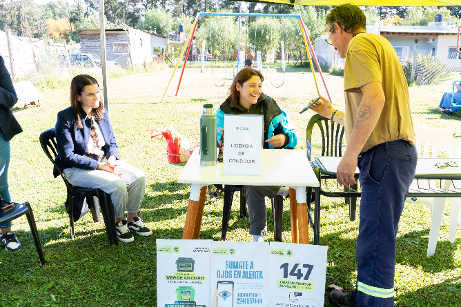 “La Muni Cerca” llega al barrio San Cayetano para acercar trámites y servicios municipales
