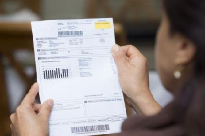 Vecinos de Chascomús enfrentan aumentos de hasta 300% en tarifas: la OMIC brinda asesoramiento y canaliza reclamos