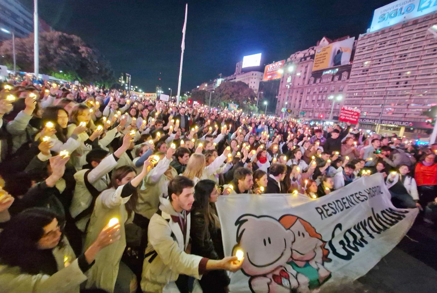 El reclamo de los trabajadores del Garrahan sigue en pie y se viene la “Caminata de las Velas”