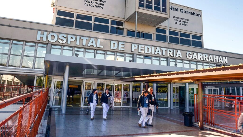 Más presión para el gobierno: dictamen para universidades y pediatría