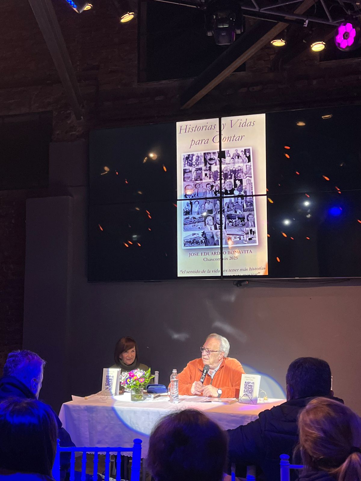 José Eduardo Bonavita presentó Historias y Vidas para Contar ante un salón colmado de emoción y recuerdos