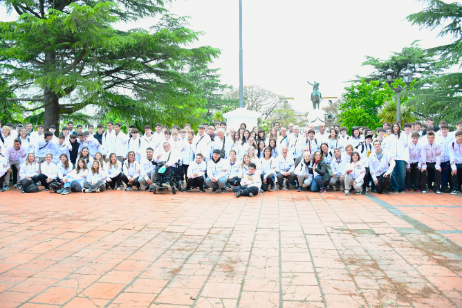 Juegos Bonaerenses: La delegación chascomunense partió esta mañana con destino Mar del Plata