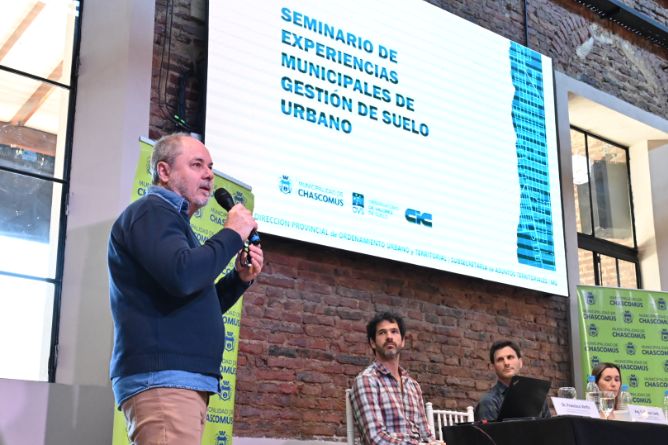 Se desarrolló el seminario de experiencias municipales de gestión de suelo urbano en Chascomús