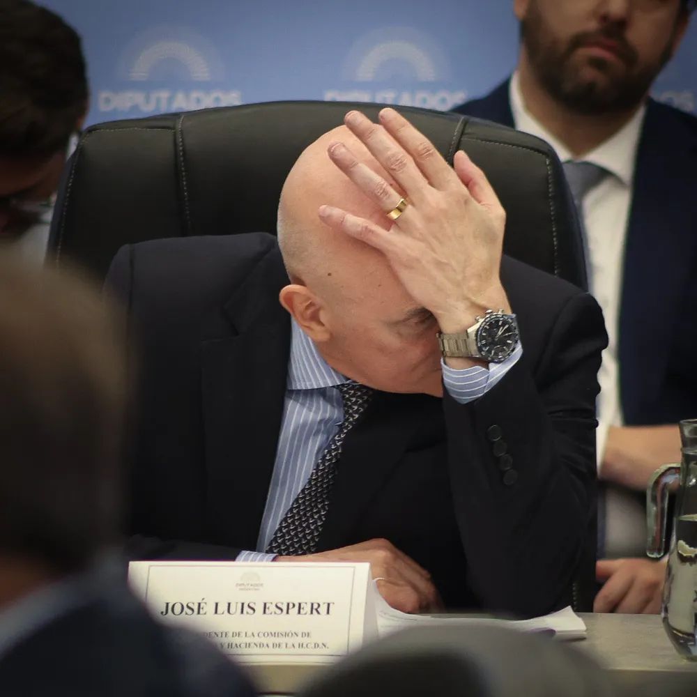 José Luis Espert, más complicado: apareció un documento bancario que confirma el giro de Fred Machado