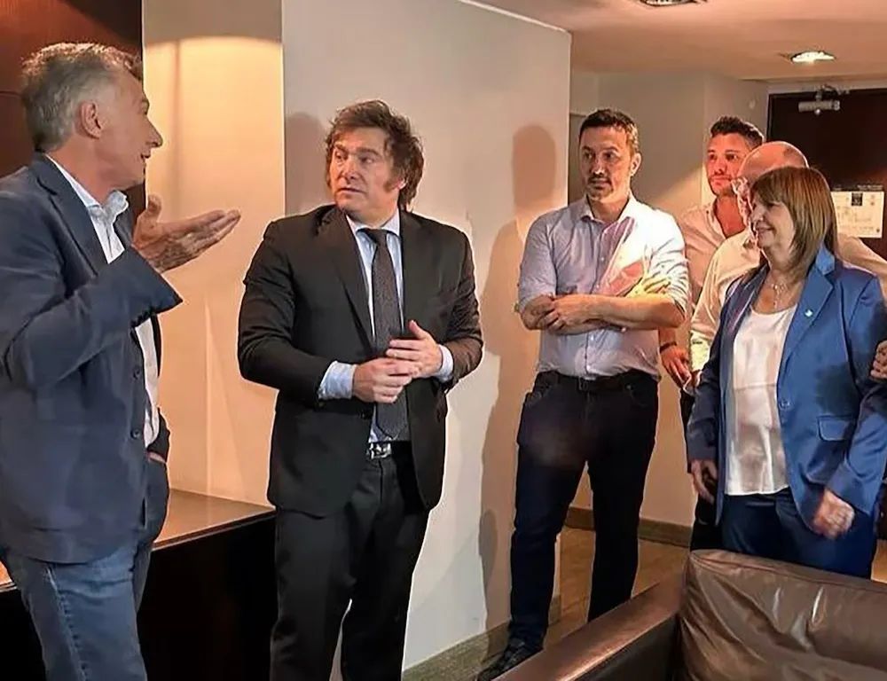 Javier Milei y Mauricio Macri se reunieron en Olivos y anunciaron un trabajo conjunto desde el 27 de octubre