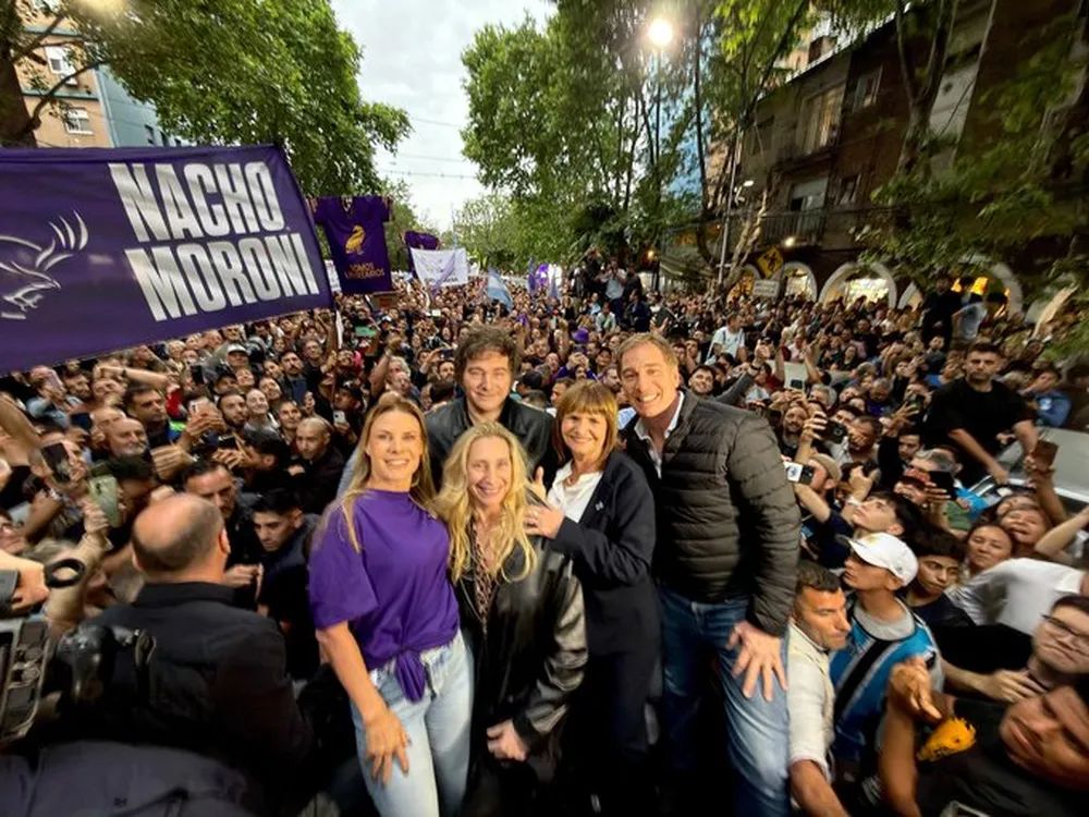 Javier Milei volvió al Conurbano y pidió el voto “para evitar la barbarie de los Kirchner”