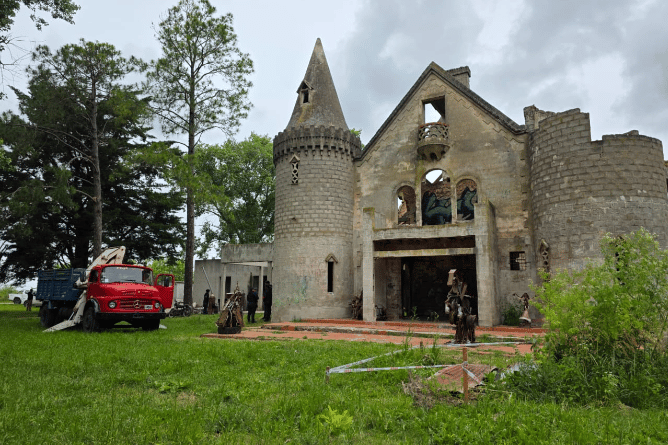 Desalojaron el predio del Castillo de la Amistad