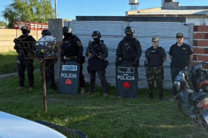 Los operativos permitieron el secuestro de 309,83 gramos de clorhidrato de cocaína y 3 kilos con 373 gramos de picadura de marihuana