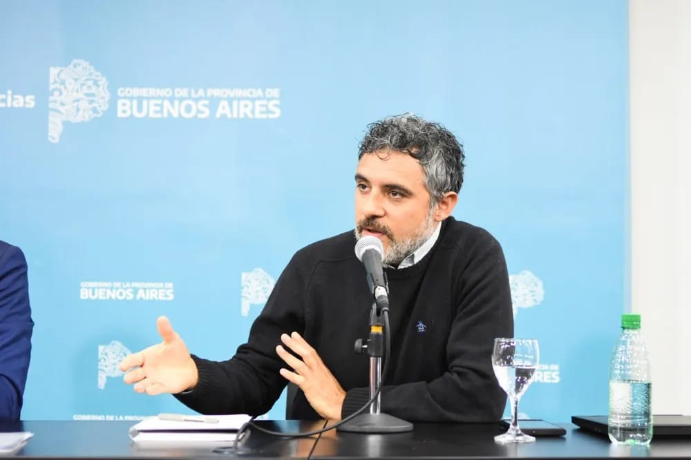 El titular de la Agencia de Recaudación Bonaerense (ARBA), Cristian Girard, encabezó la exposición ante legisladores acompañado por el ministro de Economía, Pablo López.
