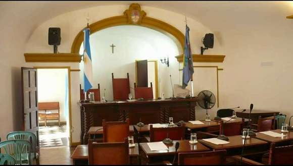 Laura Moujan: “Vuelve la de siempre pero con otro punto de vista. Los problemas de la ciudad siempre son los mismos”