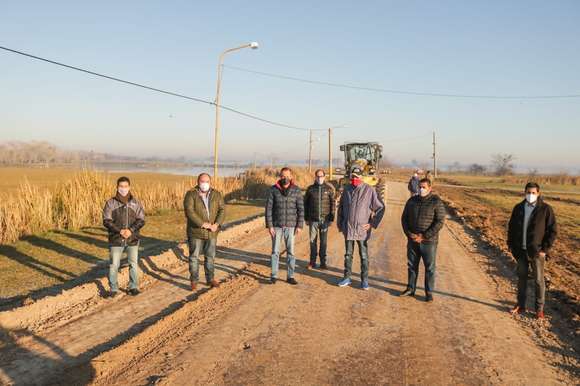 El administrador de Vialidad Nacional recorrió la obra en la laguna de Ranchos
