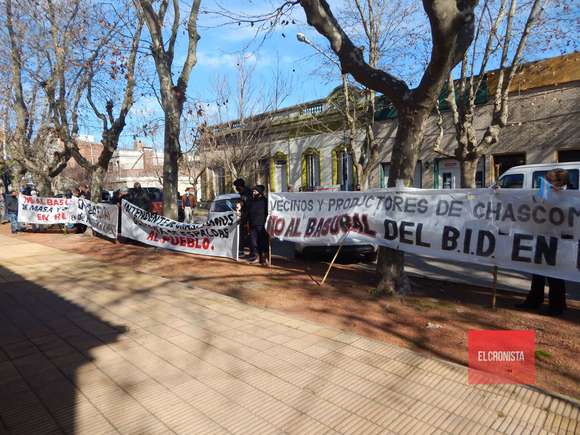 Vecinos autoconvocados de Ruta 20 manifestaron disconformidad al Ecoparque de Chascomús e impugnaron llamado a licitación
