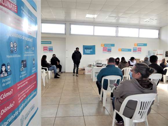 Se aplicaron 210 vacunas a menores de 18 años y comenzaron combinaciones para completar esquemas en Chascomús