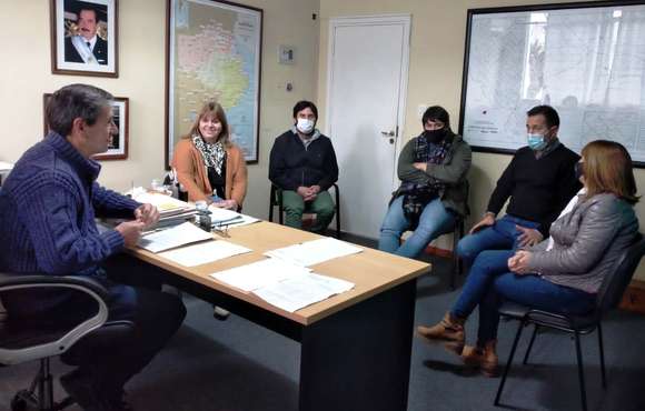 Lezama: otorgan subsidios para resolver necesidades en la escuela de Monasterio y el anexo “El Destino”