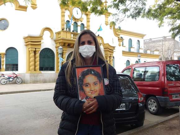 Ayer familiares de Nahiara se reunieron con el ejecutivo municipal y solicitaron evaluación al médico