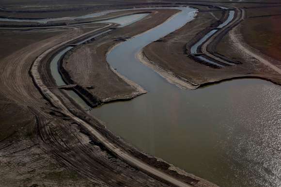 Desde adentro: así se trabaja en las obras del río Salado
