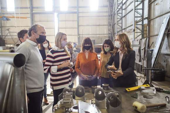 Tolosa Paz llevó la campaña al interior y pidió “dejar atrás el modelo de la timba”