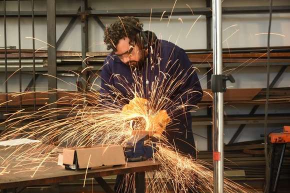 La Escuela de Oficios de la UNLP pone en marcha su programa de acceso abierto a la formación profesional