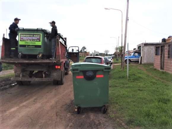 Se instalan nuevos contenedores en los barrios Escribano, el Obispado, Los Sauces, San Luis, La Concordia y 30 de Mayo