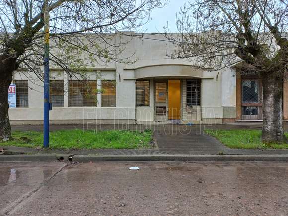 Ayer comenzó la atención de consultorios externos en calle Maipú